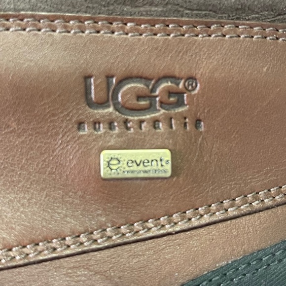 UGG Brown Adirondack III Waterproof Boots sz 7 - Picture 8 of 9